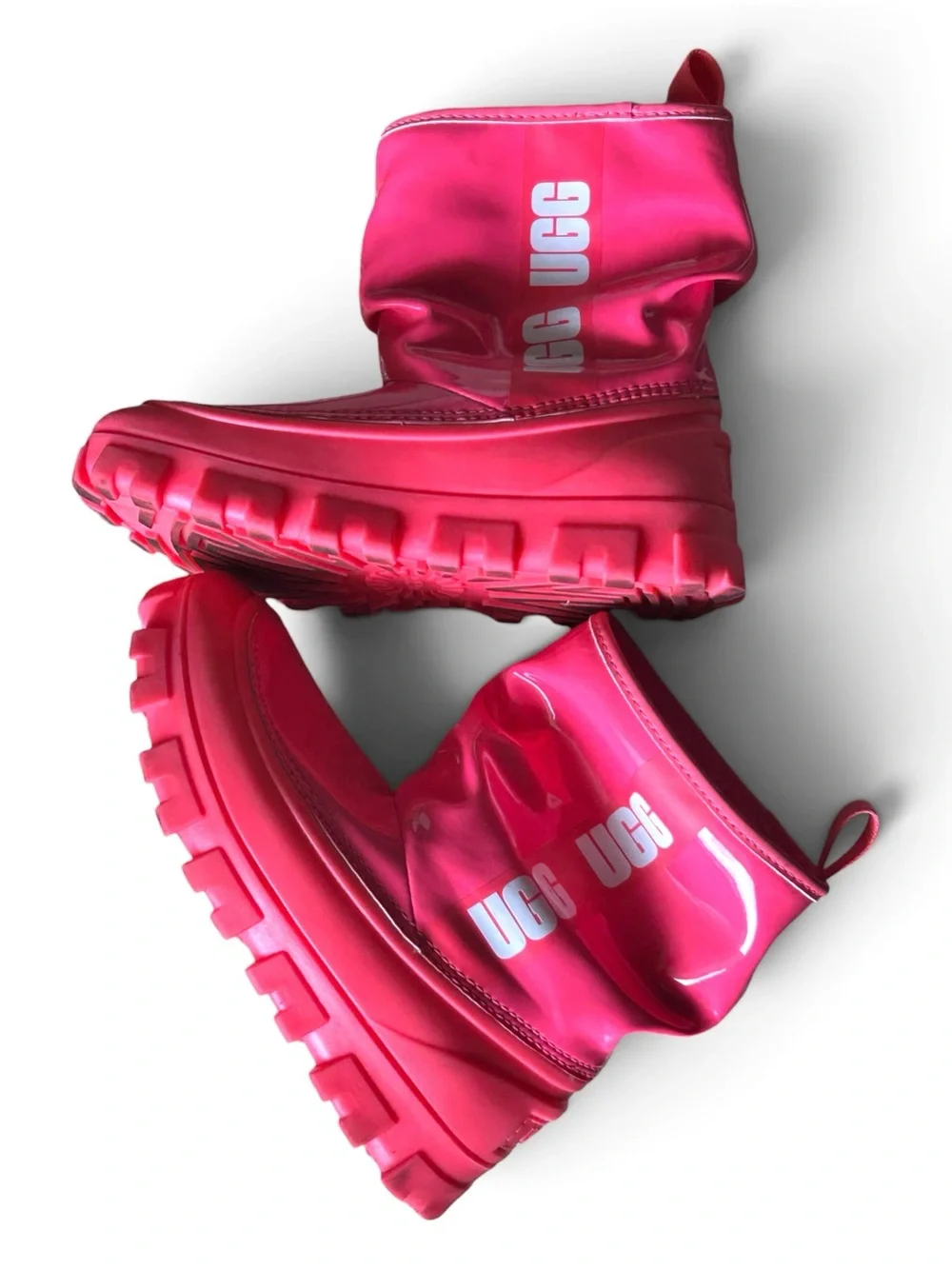 UGG bold hot